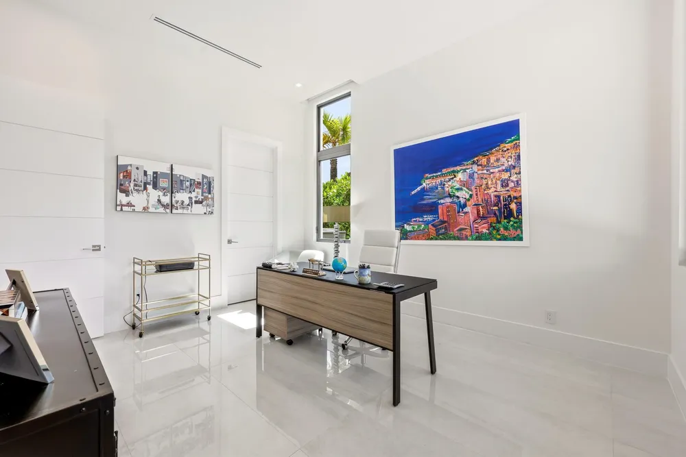 2863 NE 27th St, Fort Lauderdale, FL 33306
