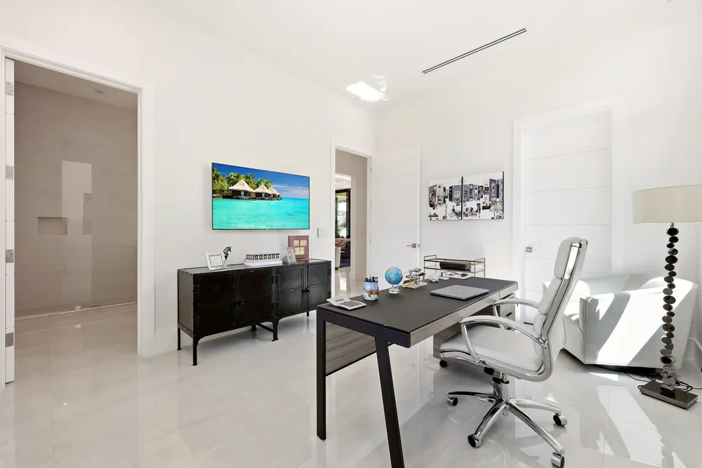 2863 NE 27th St, Fort Lauderdale, FL 33306