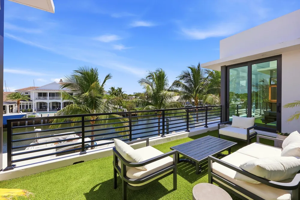 2863 NE 27th St, Fort Lauderdale, FL 33306