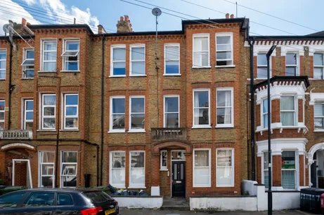 Tremadoc Road London SW4