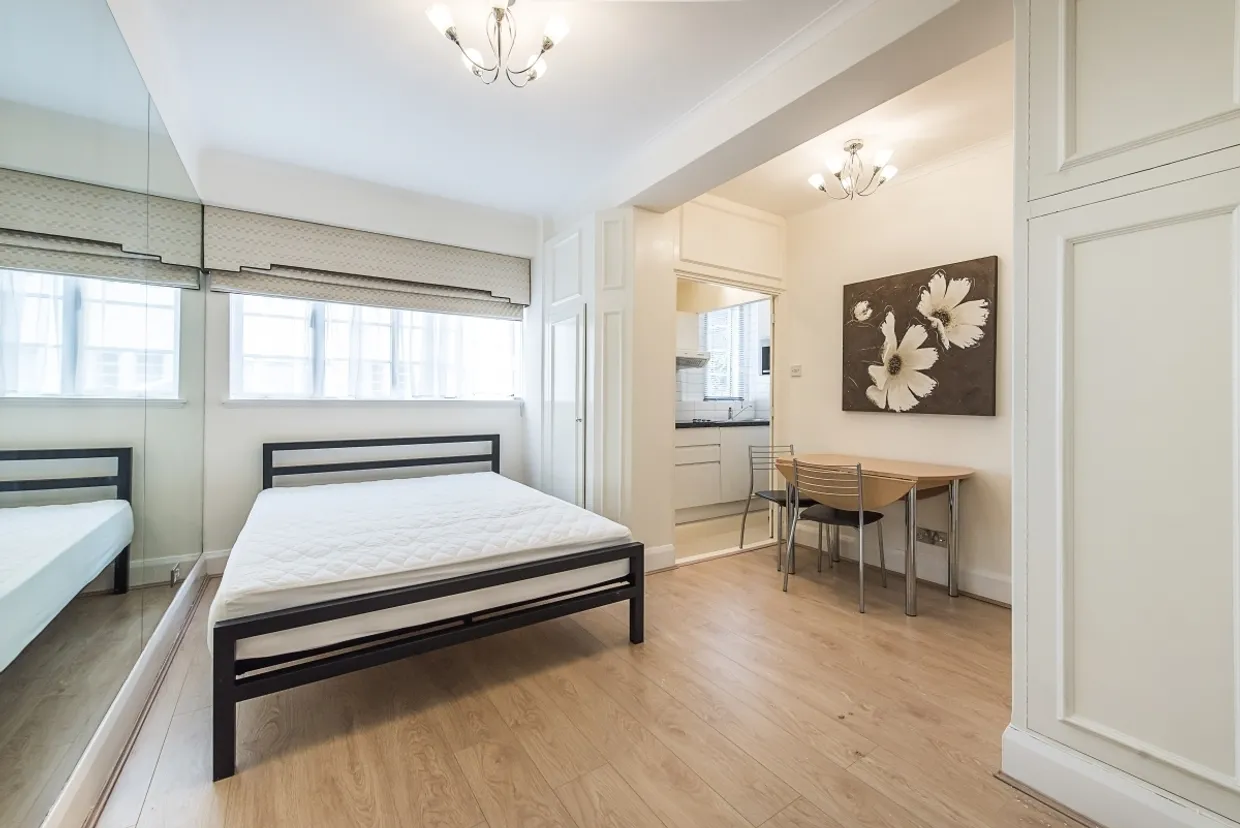 Sloane Avenue Sloane Square SW3 photo 3