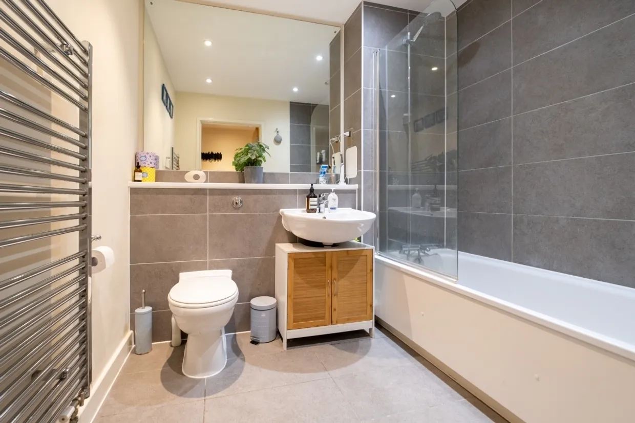 Singer Mews London SW4 photo 6