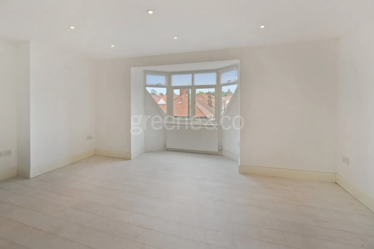 Finchley Road London NW11 photo 7