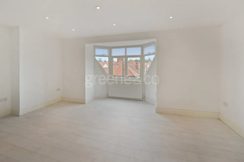 Finchley Road London NW11 photo 7