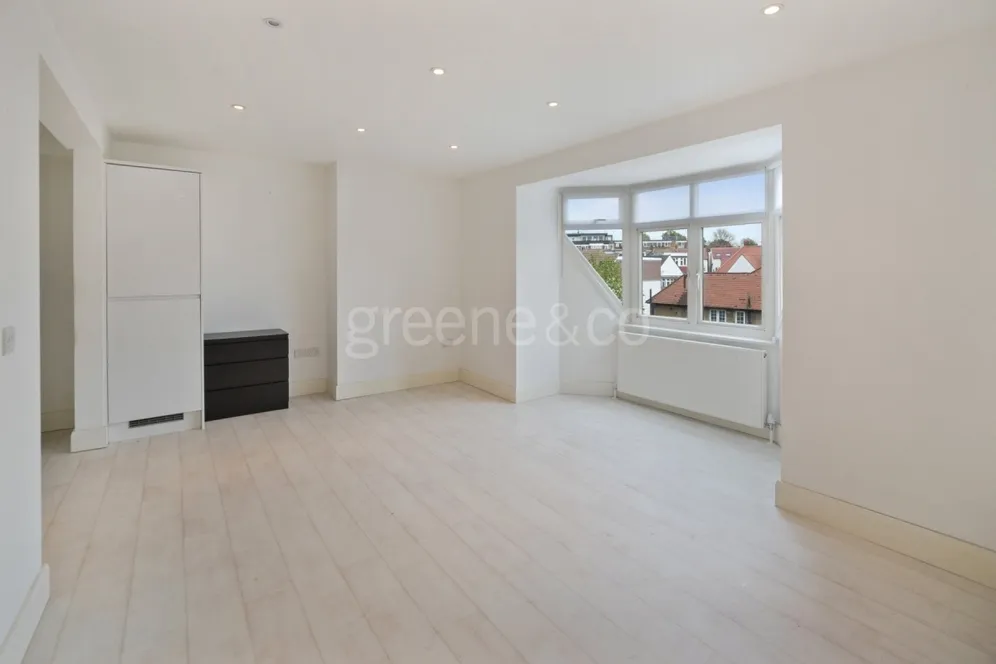 Finchley Road London NW11 photo 8