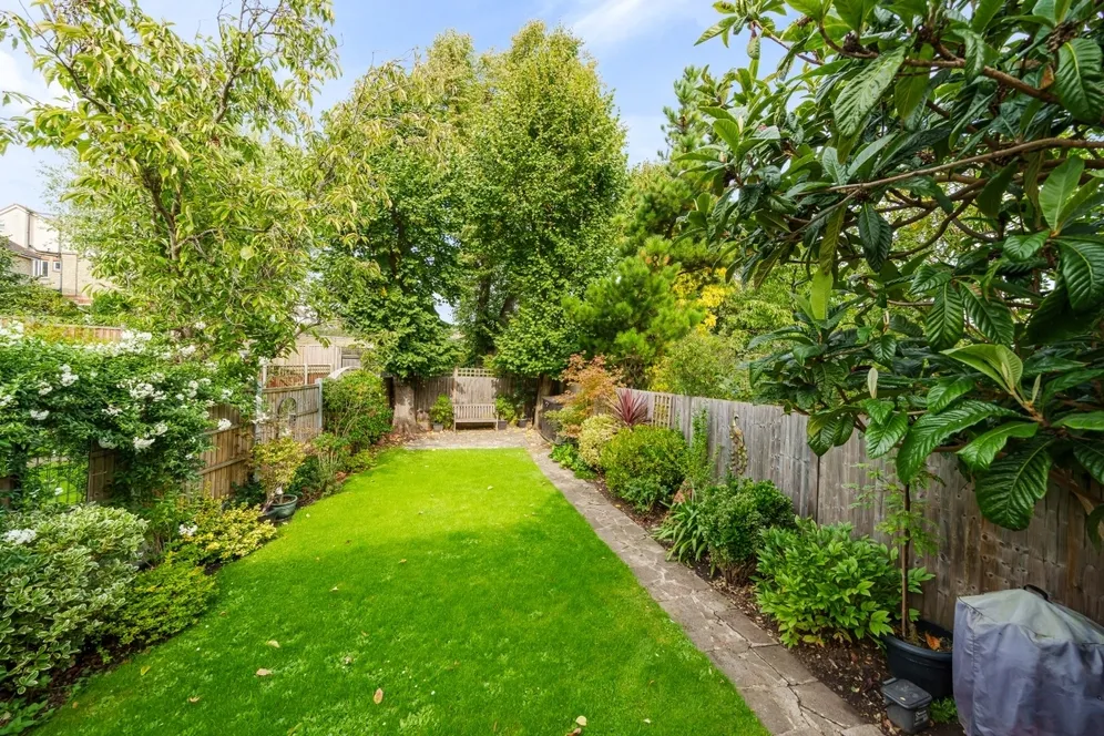 Cranley Gardens London N10 photo 9