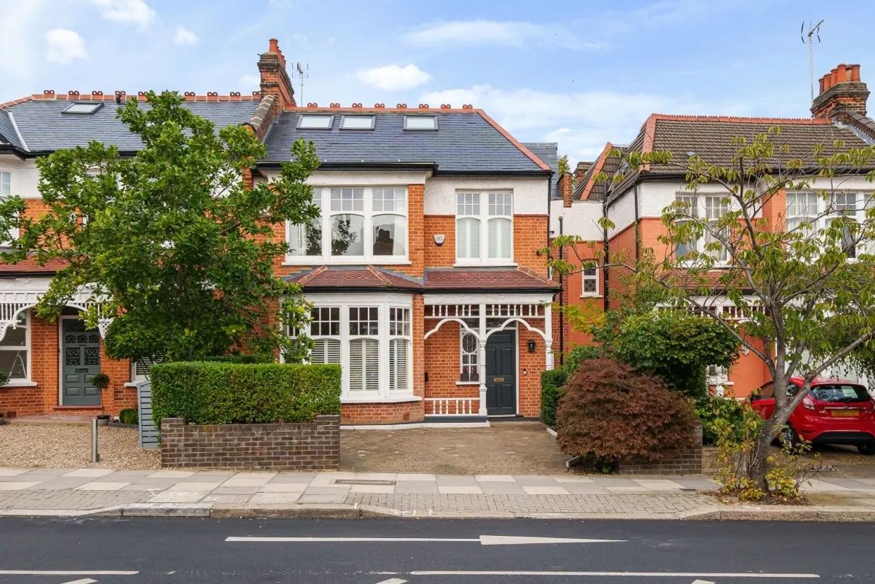 Cranley Gardens London N10 photo 22