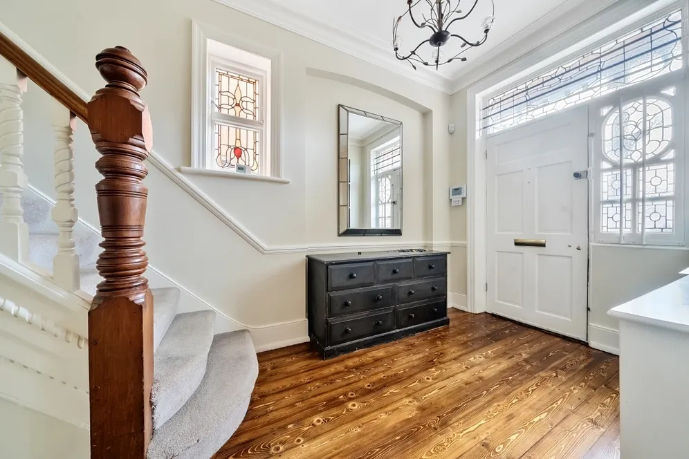 Cranley Gardens London N10 photo 25