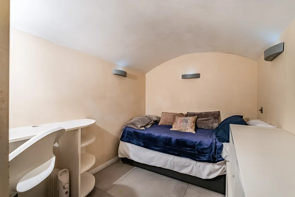 Elsham Road, London, W14 photo 11
