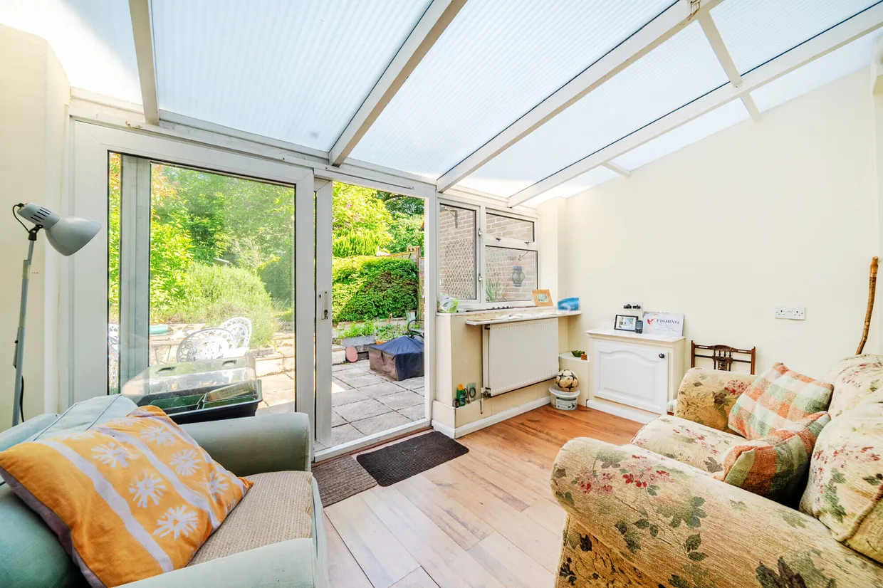 Portsmouth Road, Liphook, GU30 photo 7