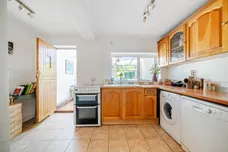 Portsmouth Road, Liphook, GU30 photo 10