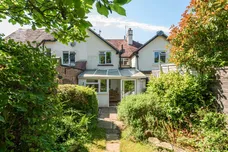 Portsmouth Road, Liphook, GU30 photo 12