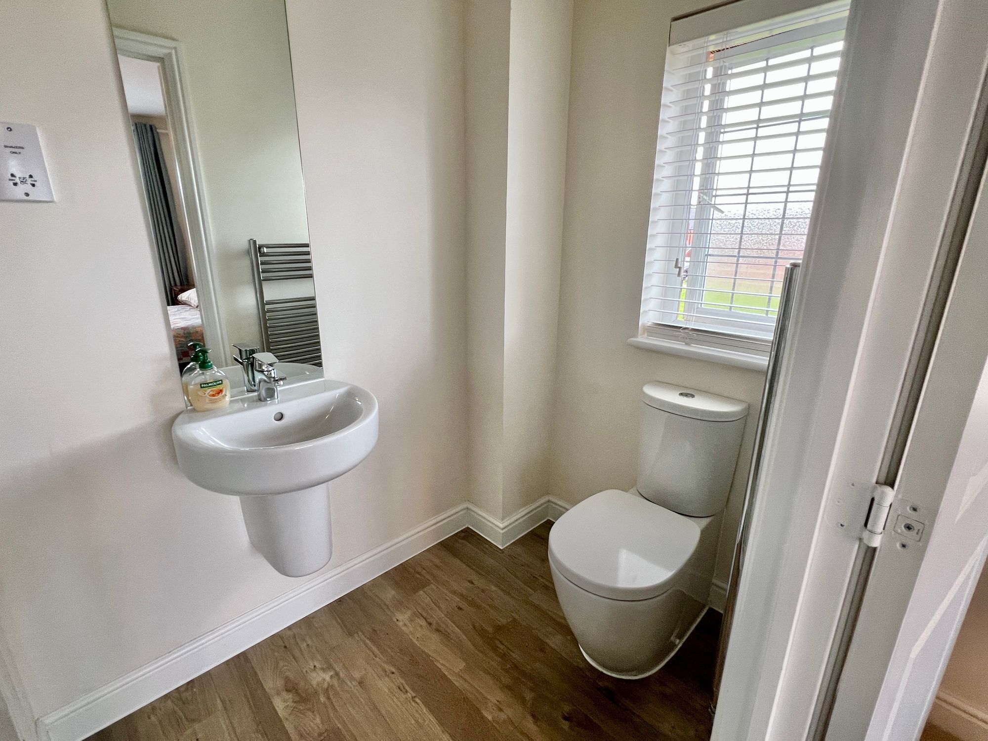 Hardys Road, Bathpool - NO onward chain! Image 12