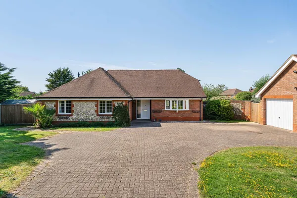 Appletree Close