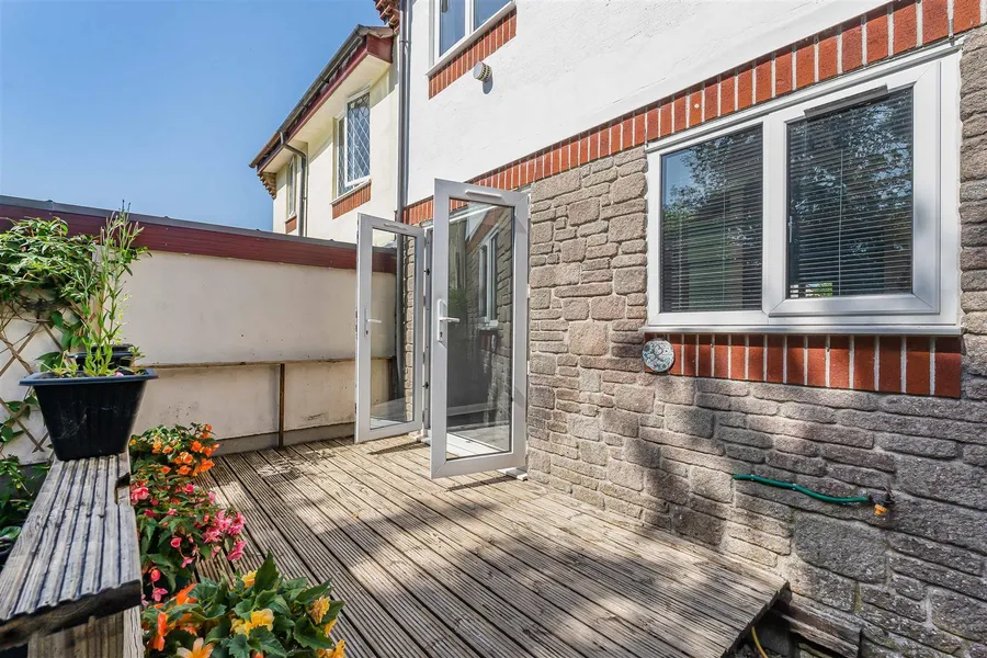 Property Image 16