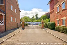 Horsham Road, Dorking