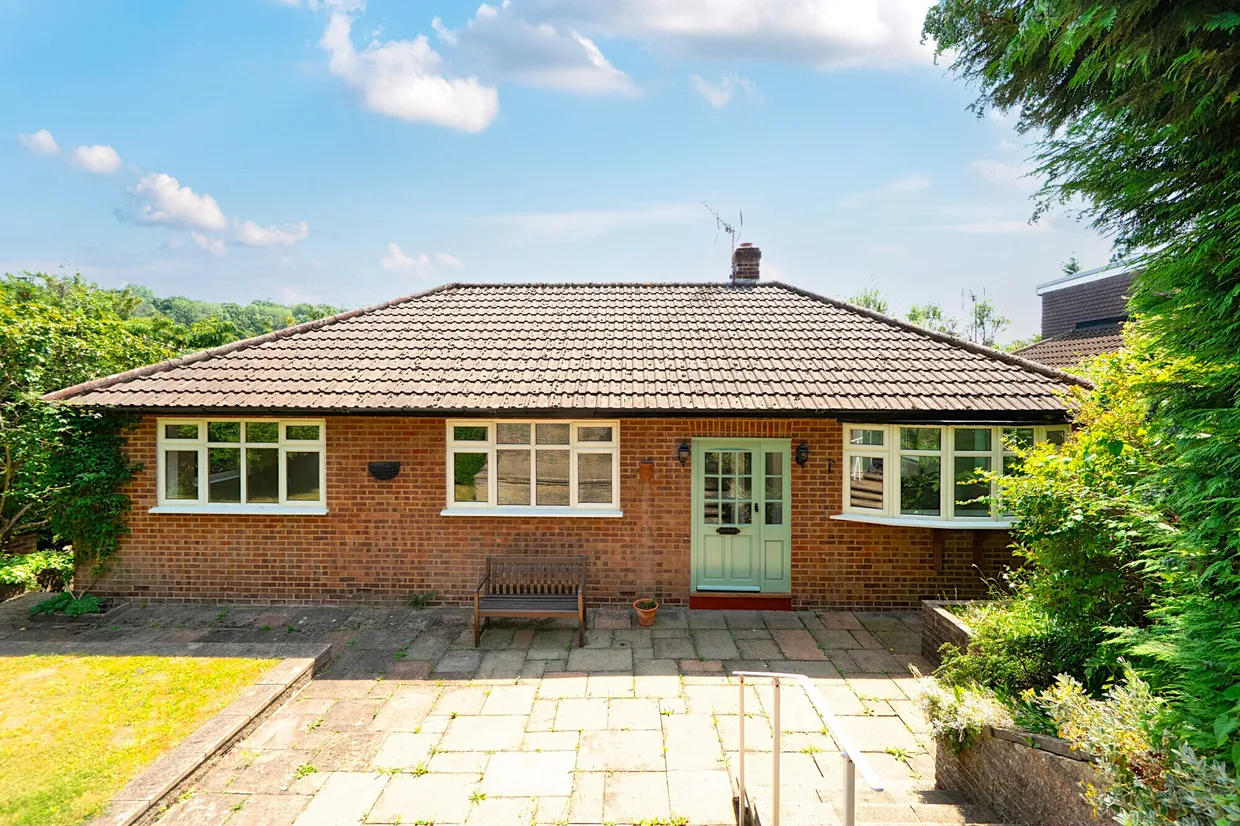 Tupwood Lane, Caterham, CR3 photo 1