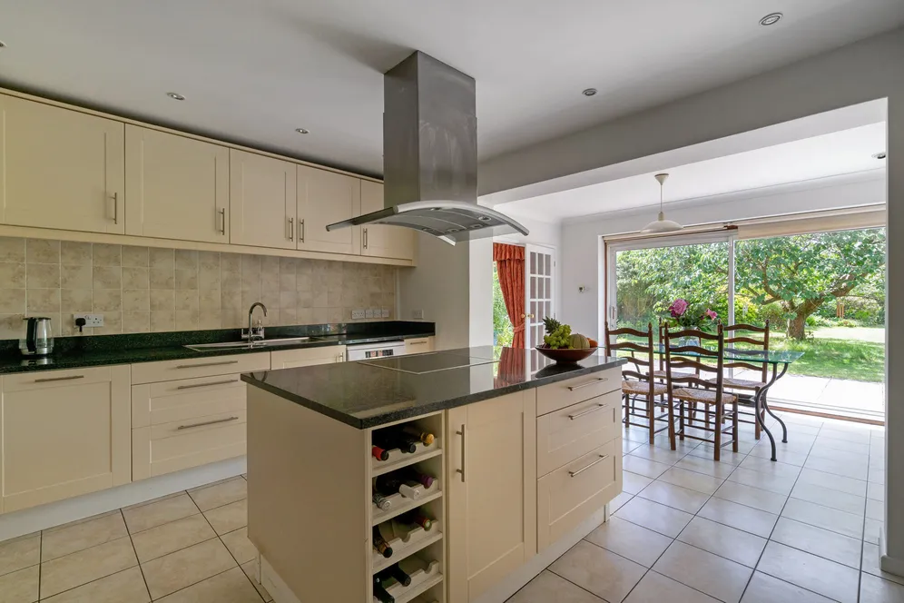 Grange Lane, Hartley Wintney, RG27 photo 2