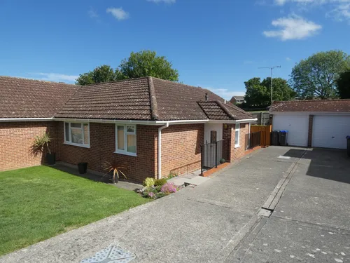 Raleigh Crescent, Amesbury, Salisburyphoto