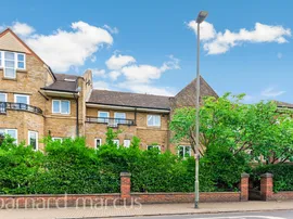 St James's Drive, London photo