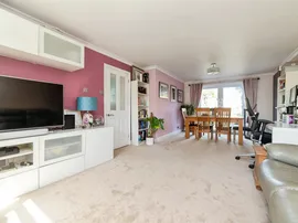 Hockerill, Watton At Stone, Hertford thumb 3