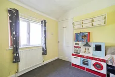 Hollin Park Road, LEEDS