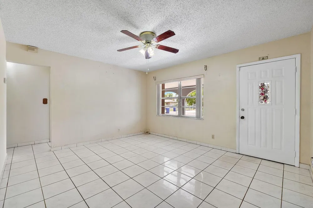 1302 SW 22nd Ave, Fort Lauderdale, FL 33312