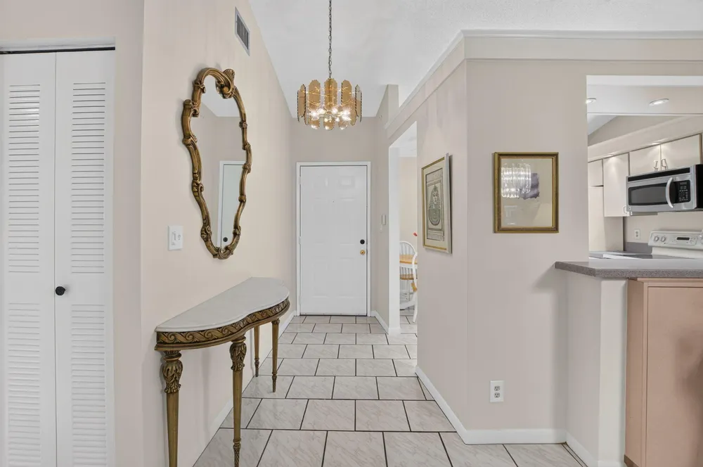 10546 Beach Palm Ct, Boynton Beach, FL 33437