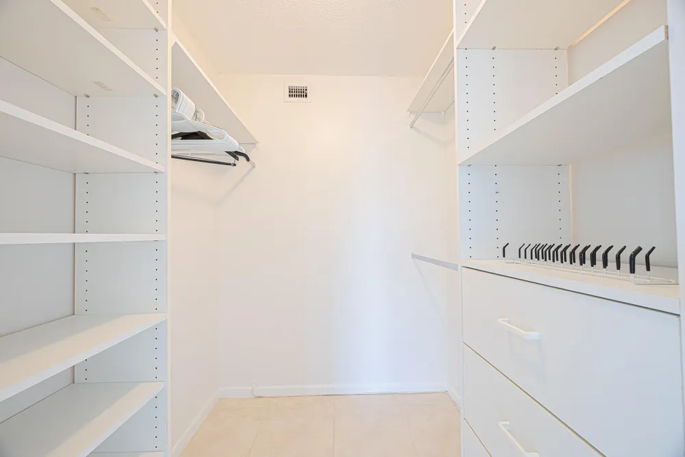 801 Palm Trail, Delray Beach, FL 33483