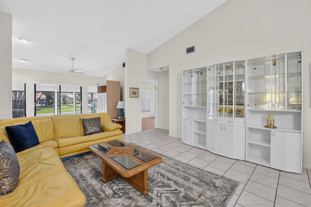 10546 Beach Palm Ct, Boynton Beach, FL 33437