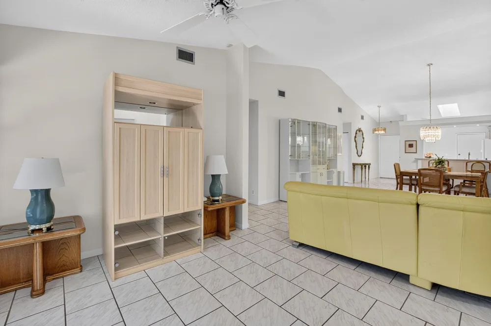 10546 Beach Palm Ct, Boynton Beach, FL 33437