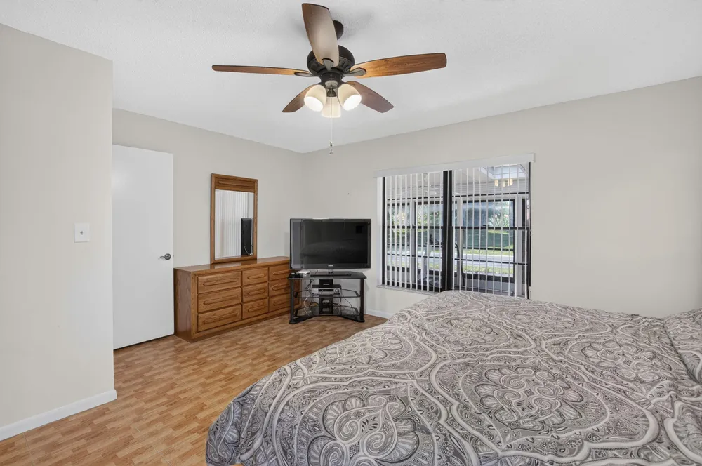 10546 Beach Palm Ct, Boynton Beach, FL 33437