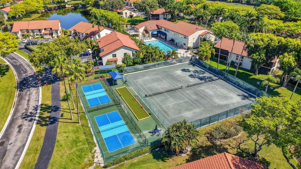 10546 Beach Palm Ct, Boynton Beach, FL 33437