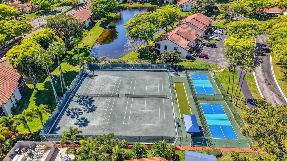 10546 Beach Palm Ct, Boynton Beach, FL 33437