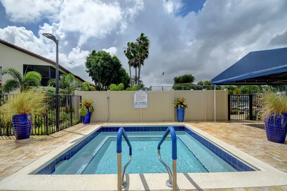 10546 Beach Palm Ct, Boynton Beach, FL 33437