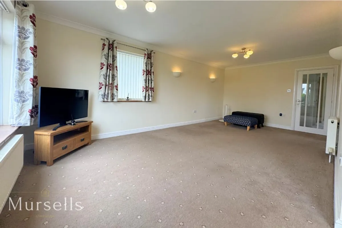 Ballard Close, Lytchett Matravers, Poole, BH16