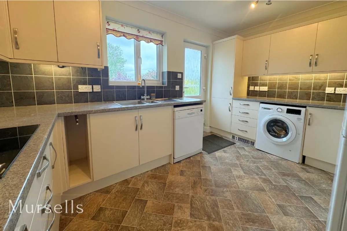 Ballard Close, Lytchett Matravers, Poole, BH16