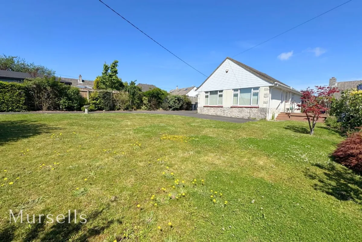 Ballard Close, Lytchett Matravers, Poole, BH16