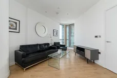 Biscayne Avenue, London, E14 photo 3