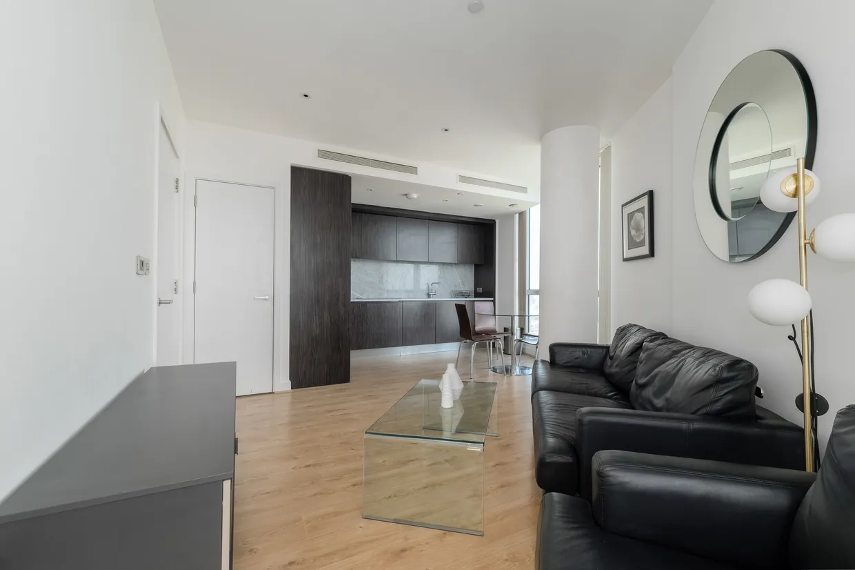 Biscayne Avenue, London, E14 photo 4