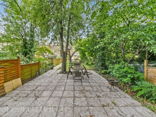 Grove Park Road, West Green Roadphoto
