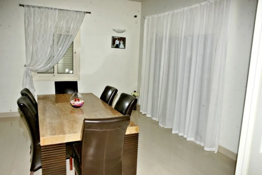 4 B/R Villa : Limassol, Monagrouli