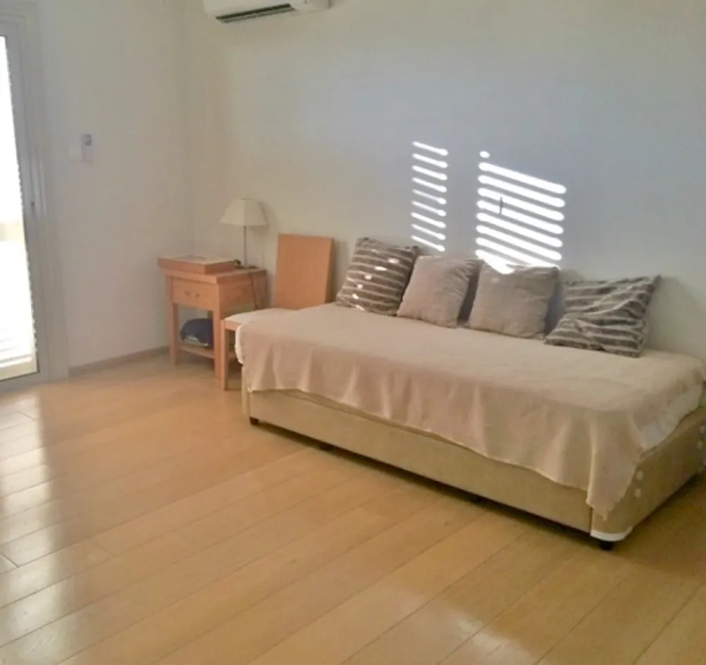 4 B/R Villa : Limassol, Monagrouli