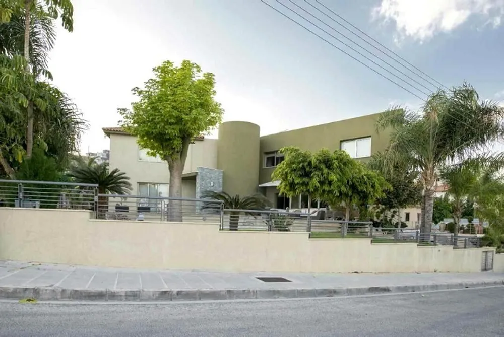 5 B/R Villa : Ayios Athanasios, Limassol, Ayios Athanasios