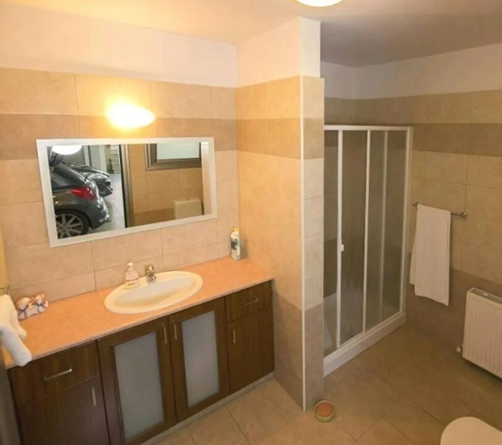 5 B/R Villa : Ayios Athanasios, Limassol, Ayios Athanasios
