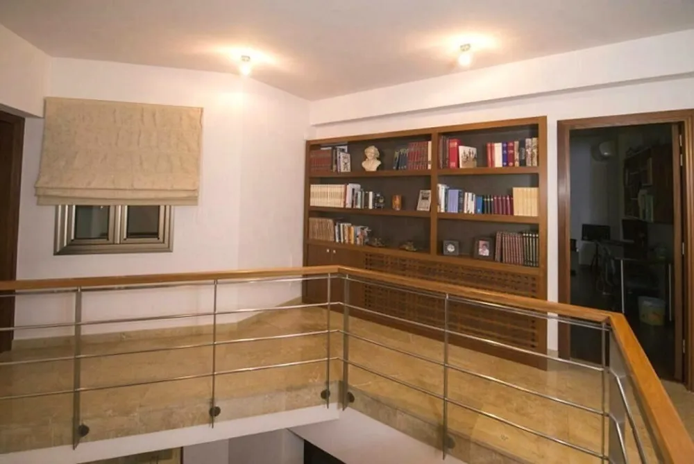 5 B/R Villa : Ayios Athanasios, Limassol, Ayios Athanasios