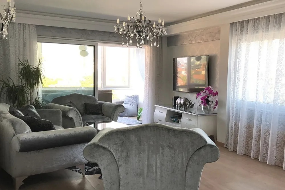 3 B/R Apartment : Germasoyia, Limassol, Germasogeia