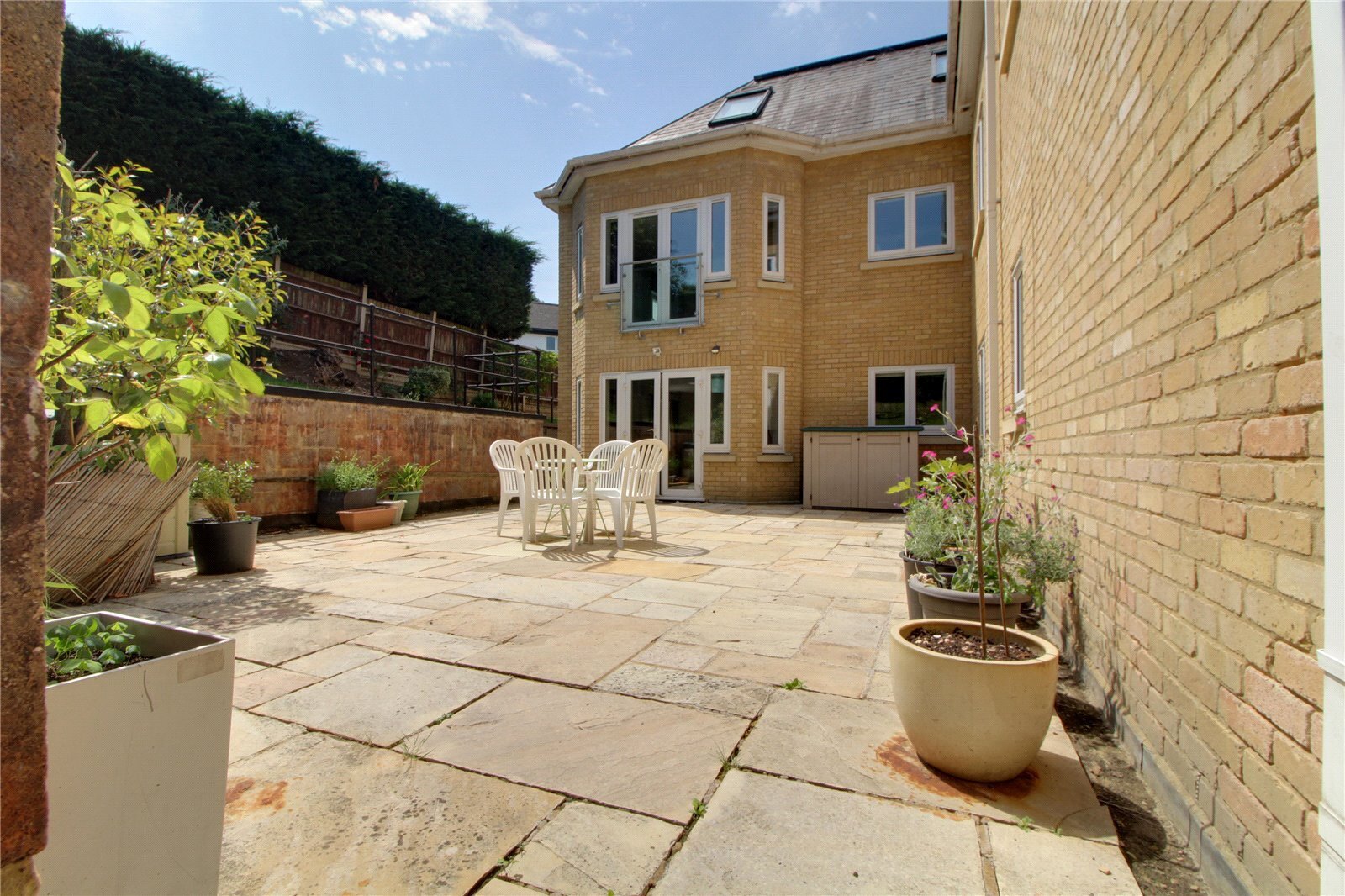 Slades Hill, Enfield, Middlesex, EN2 Image 2