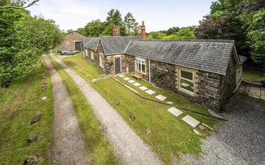 East Anstey, Tiverton
