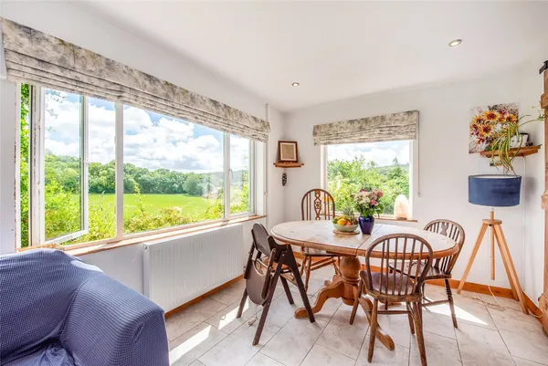 Newhouse Lane, East Dean, PO18 photo 5